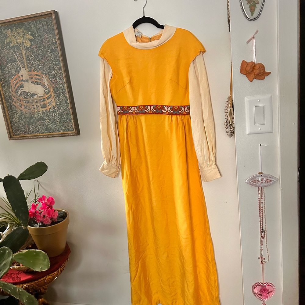 1970s gown dress Woodstock hippie yellow birds flowers